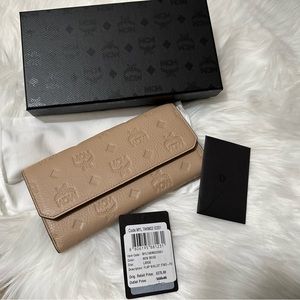 Mcm large flat wallet NWT